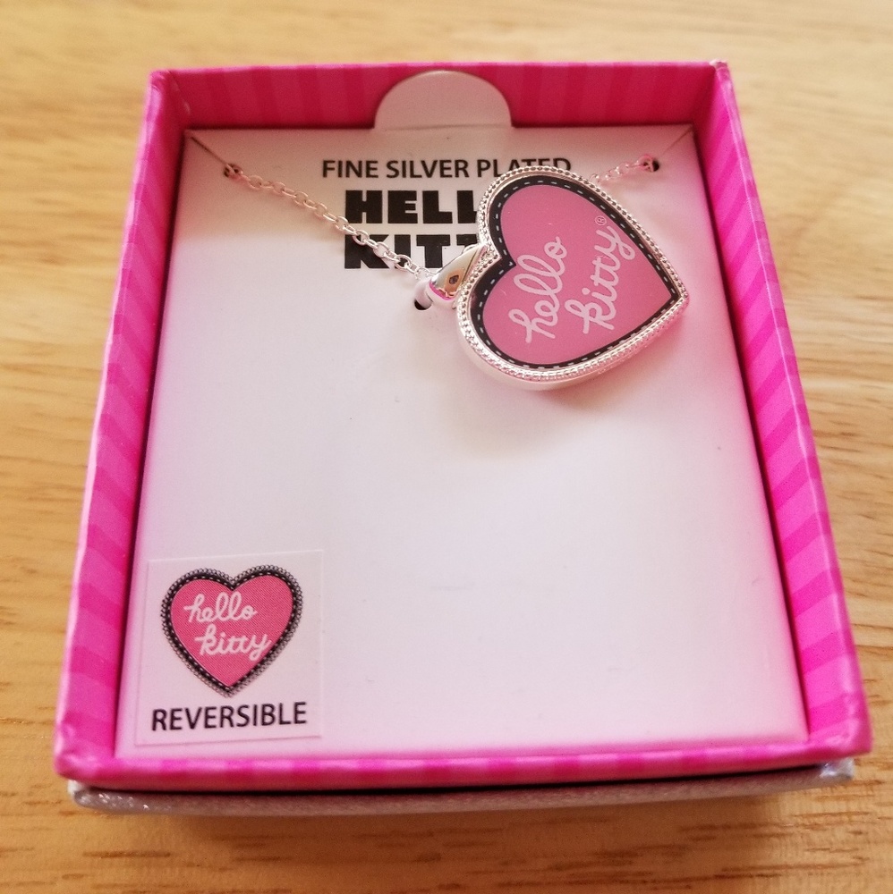 Hello Kitty necklace - Picture 2 of 3